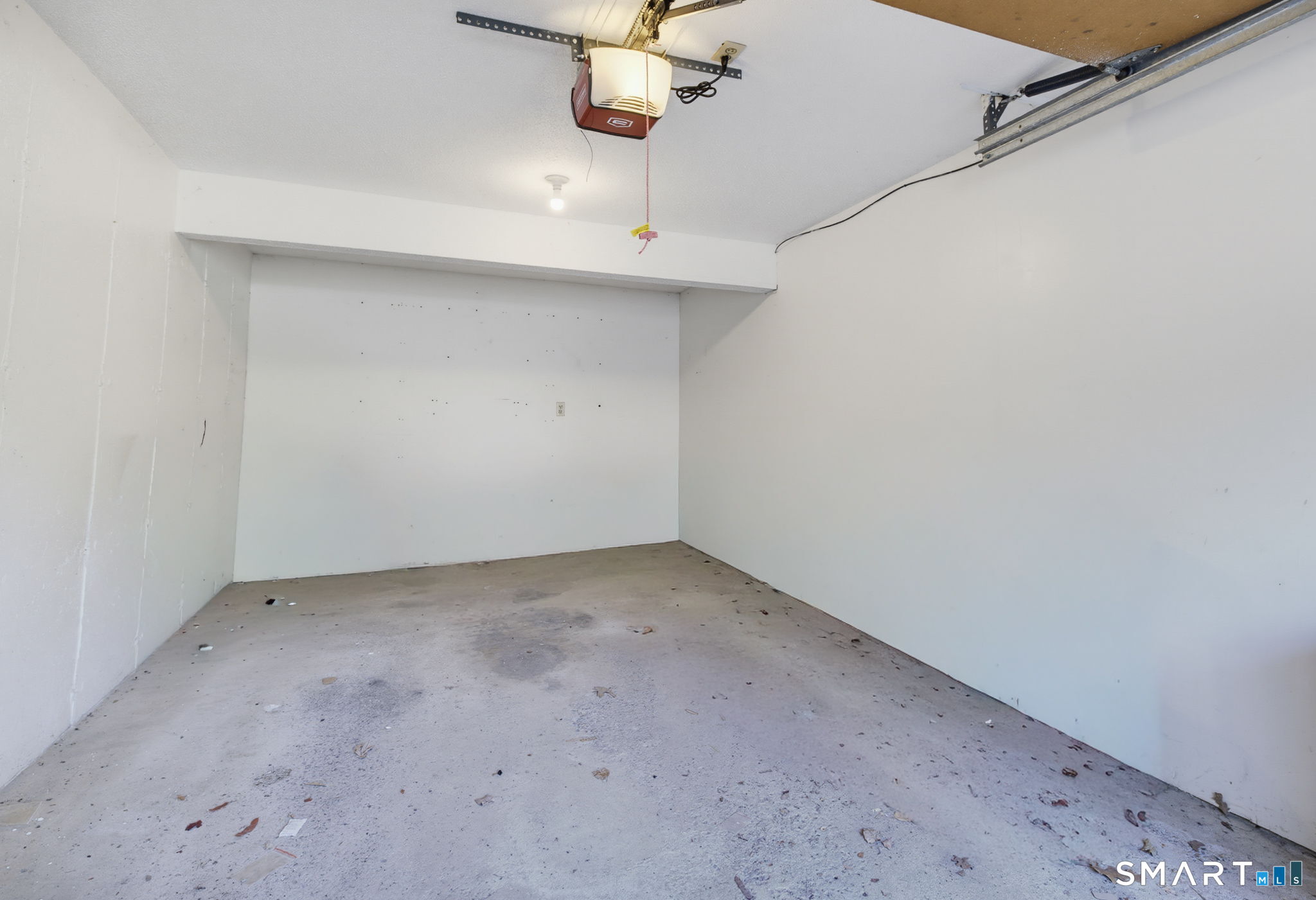 399 Adams Street Unit: 6
