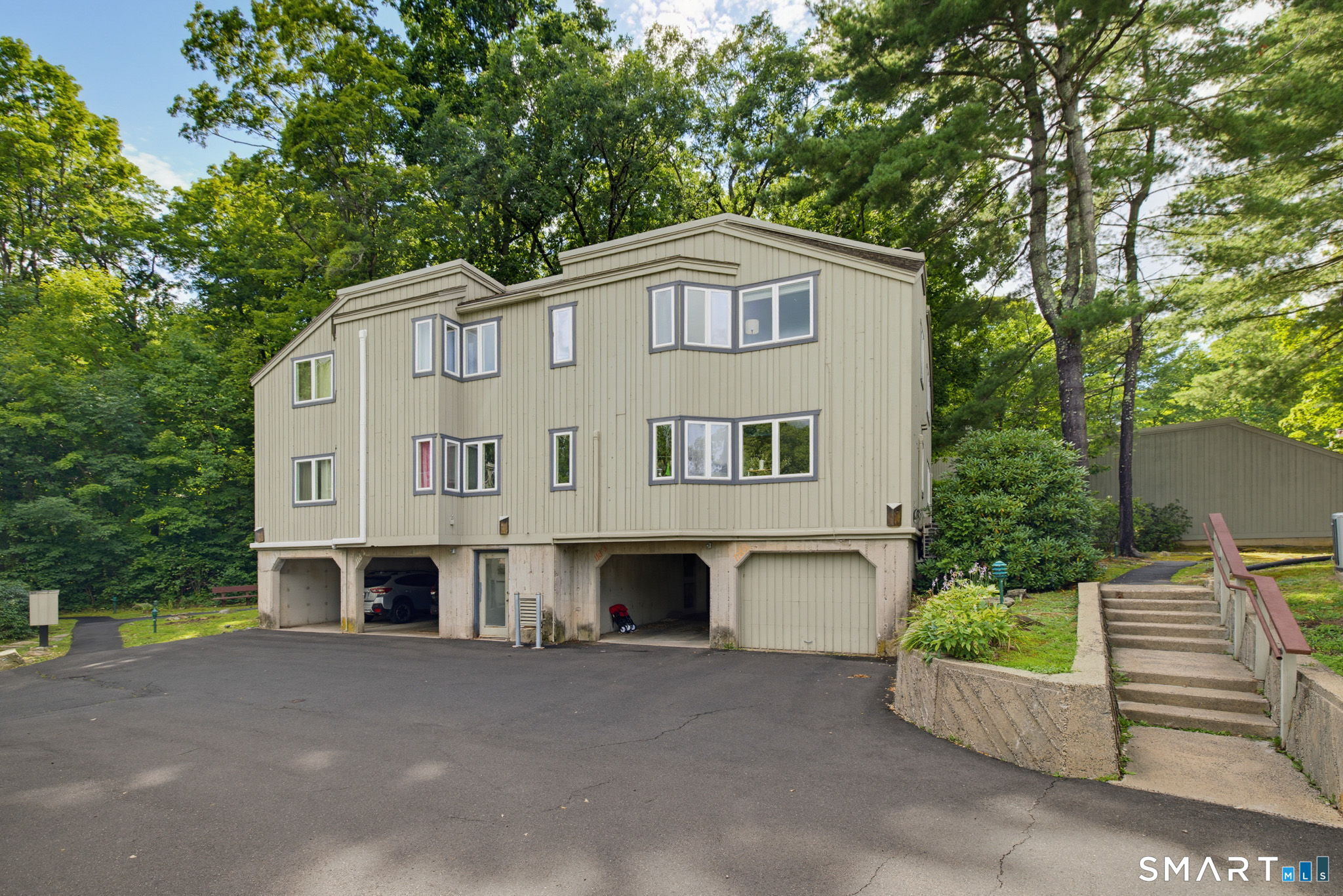 11 Byrne Court Unit: D4