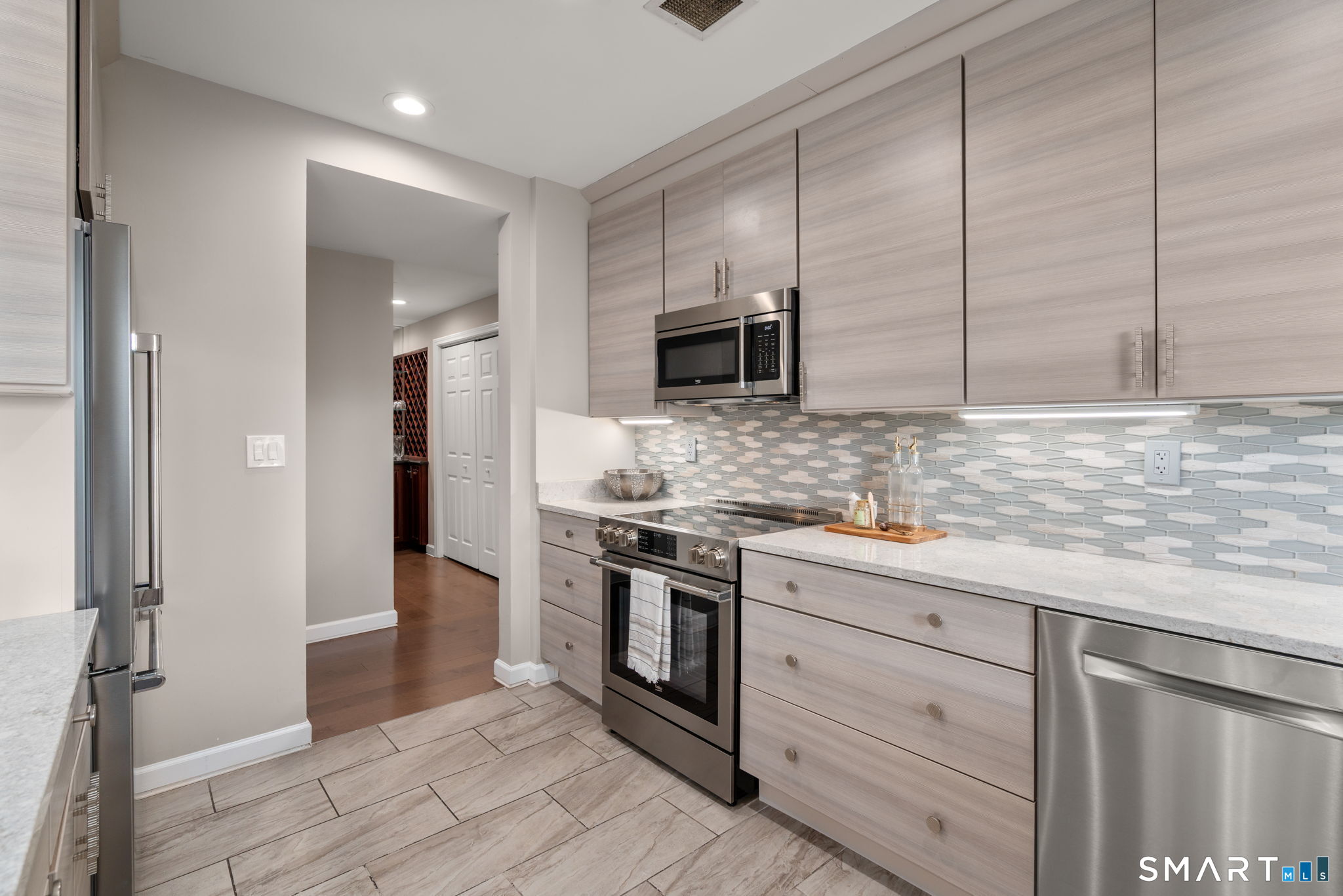 235 East River Drive Unit: 904&5