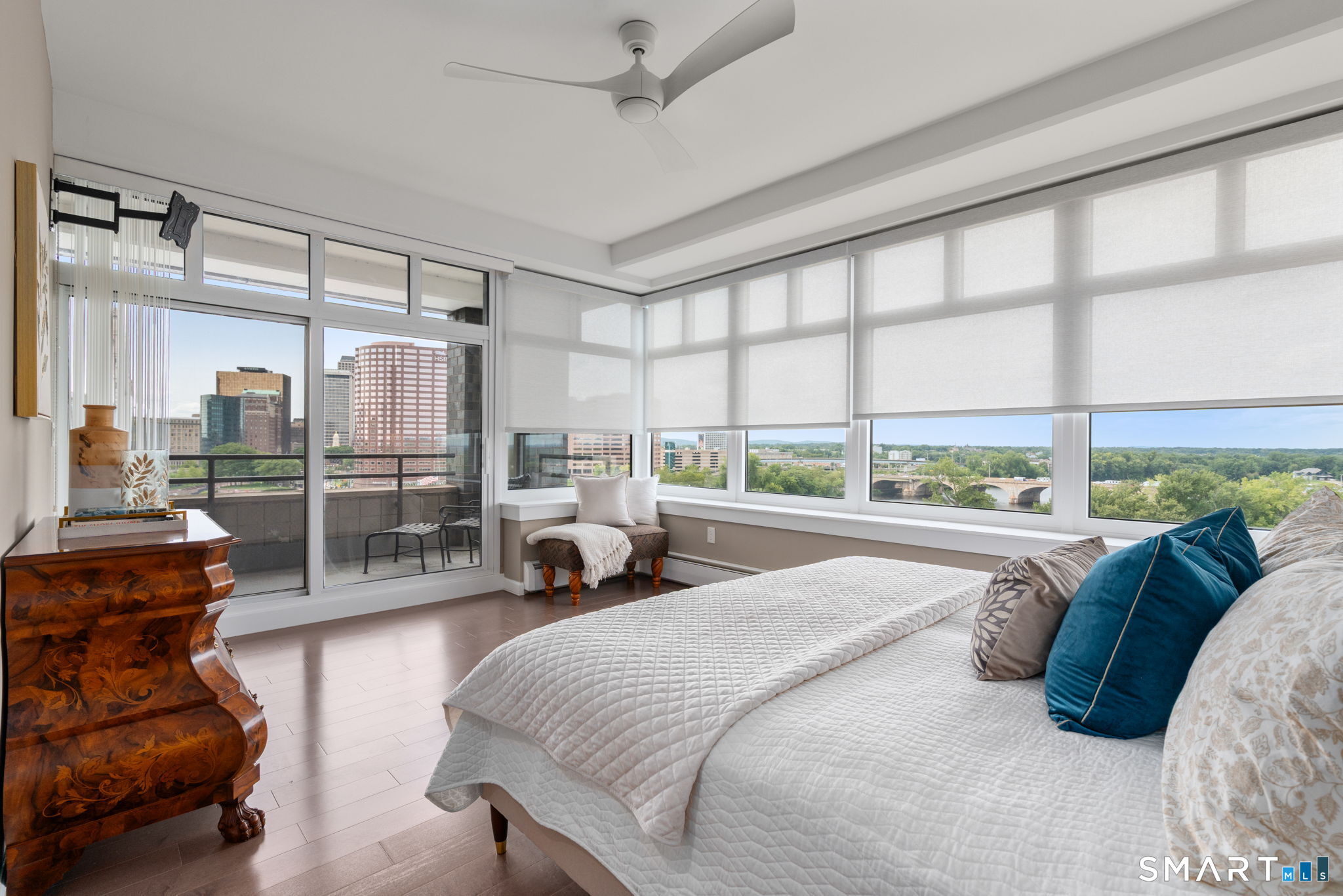 235 East River Drive Unit: 904&5