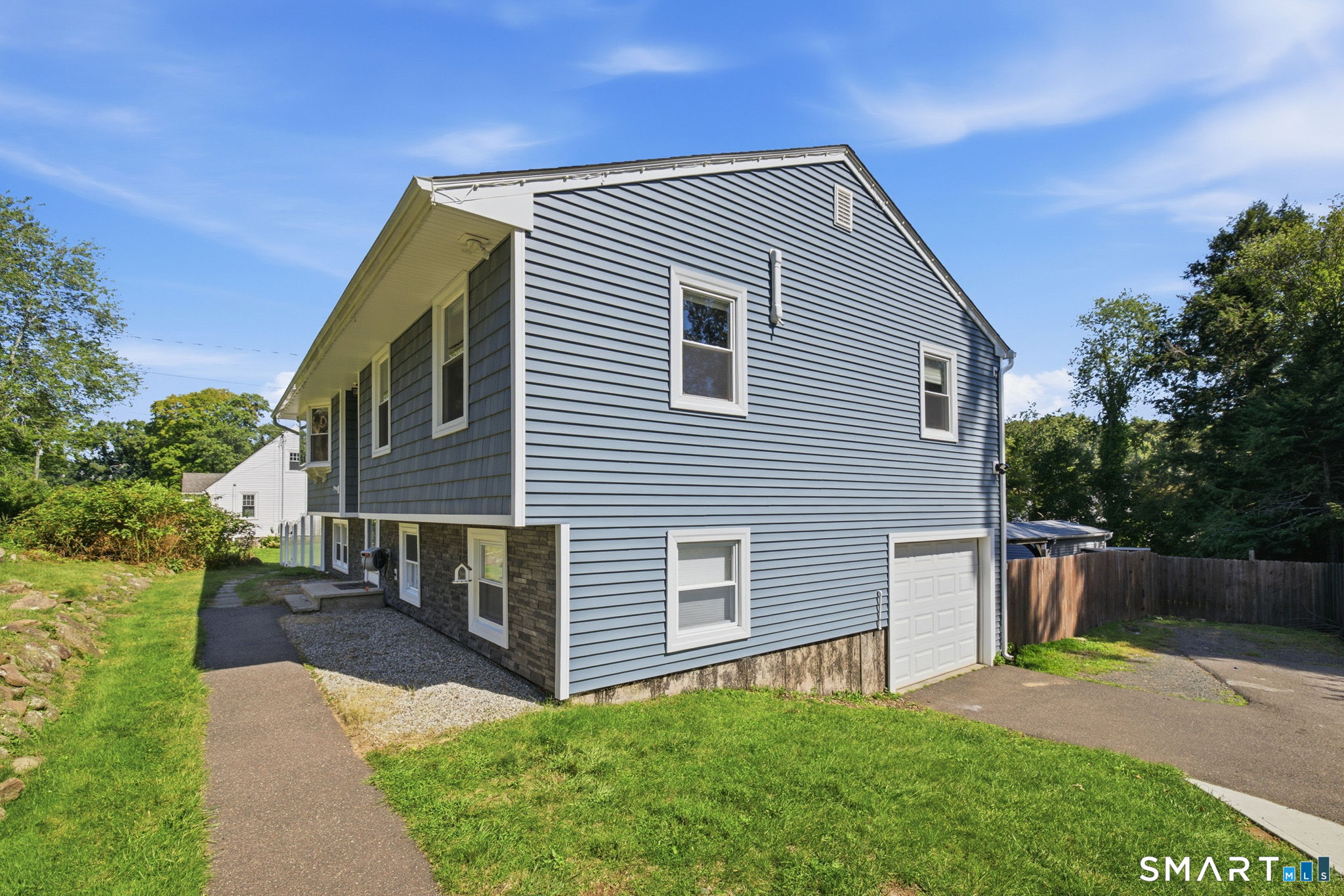658 Foster Street