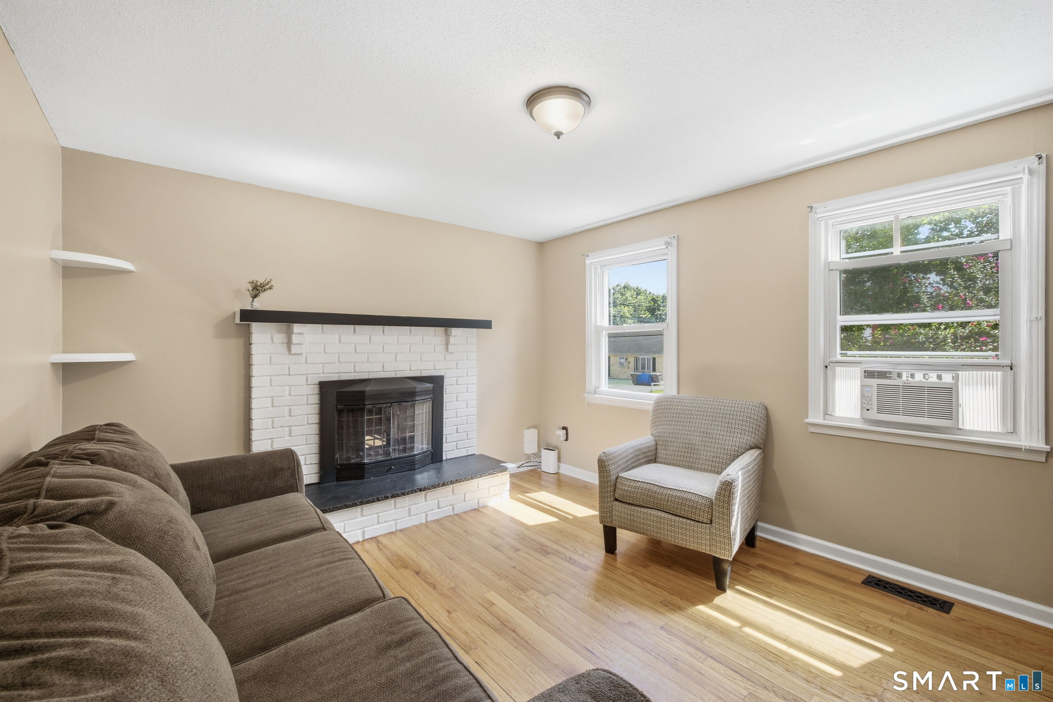 136 Rockwell Avenue
