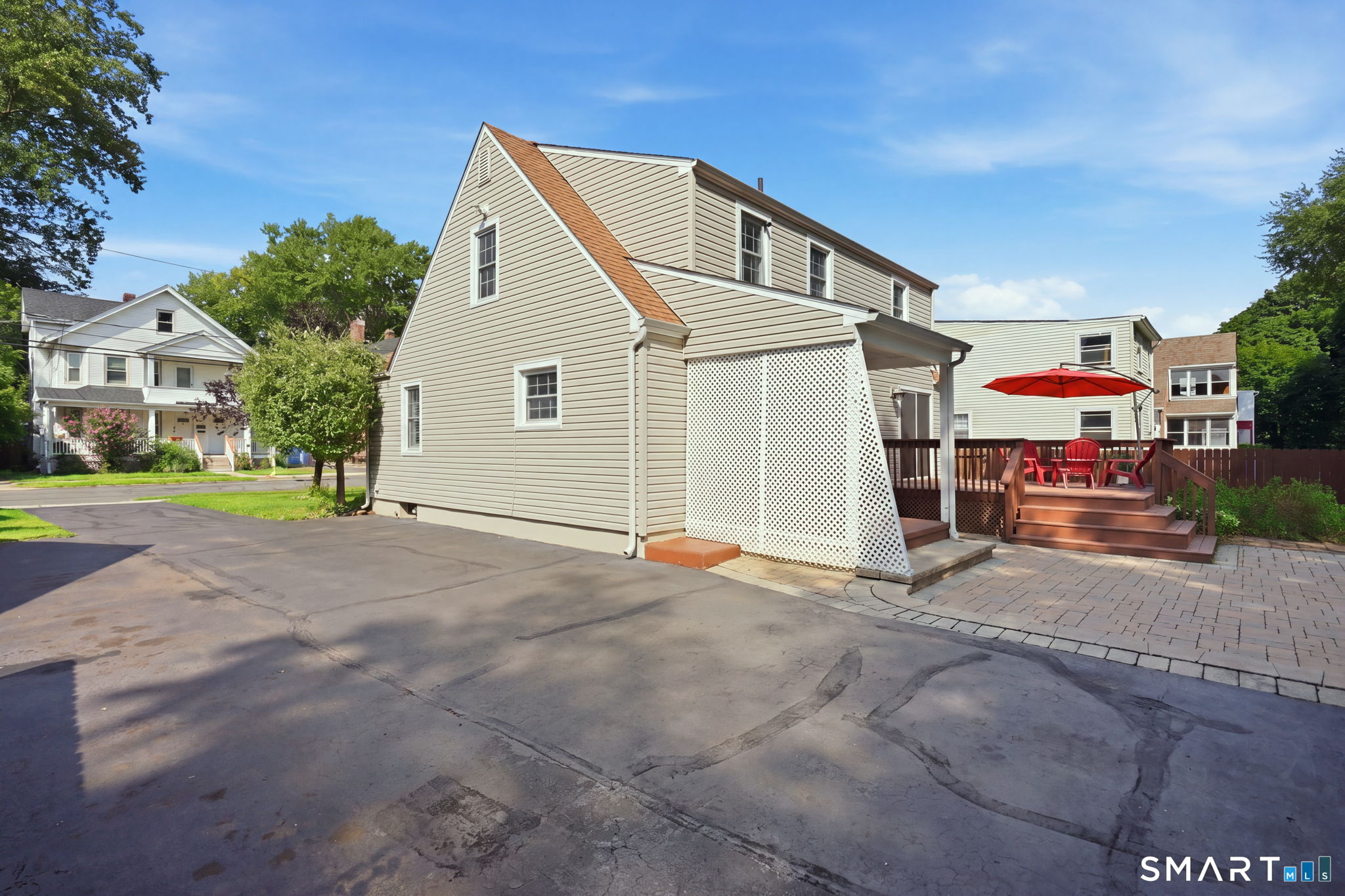 218 Columbia Street