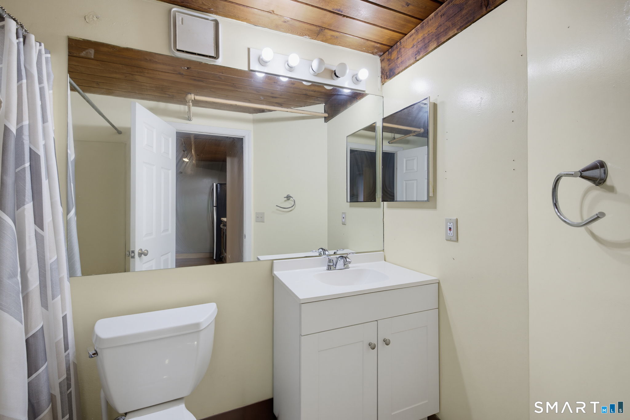 839 Main Street Unit: 75