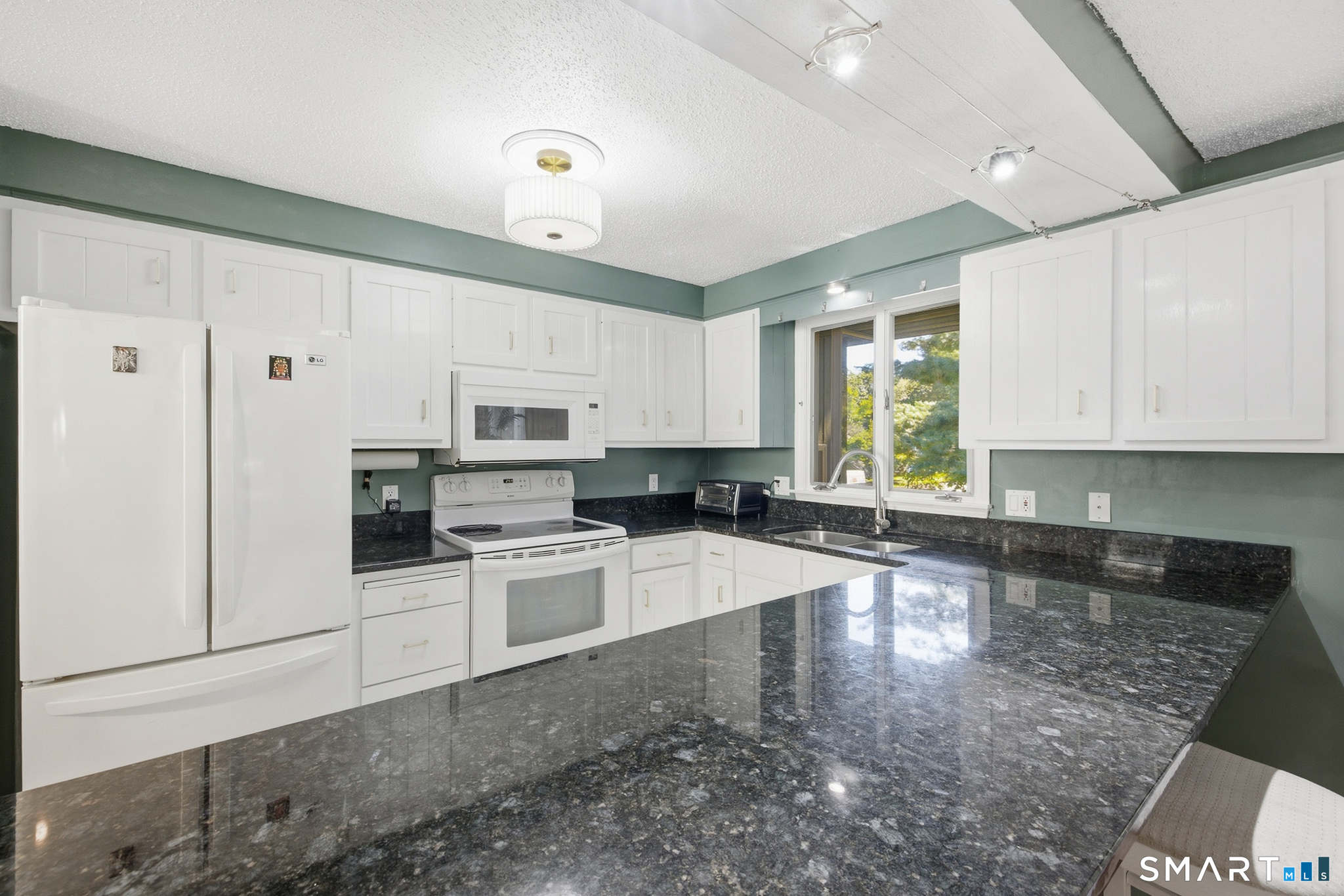 125 Lamplighter Drive