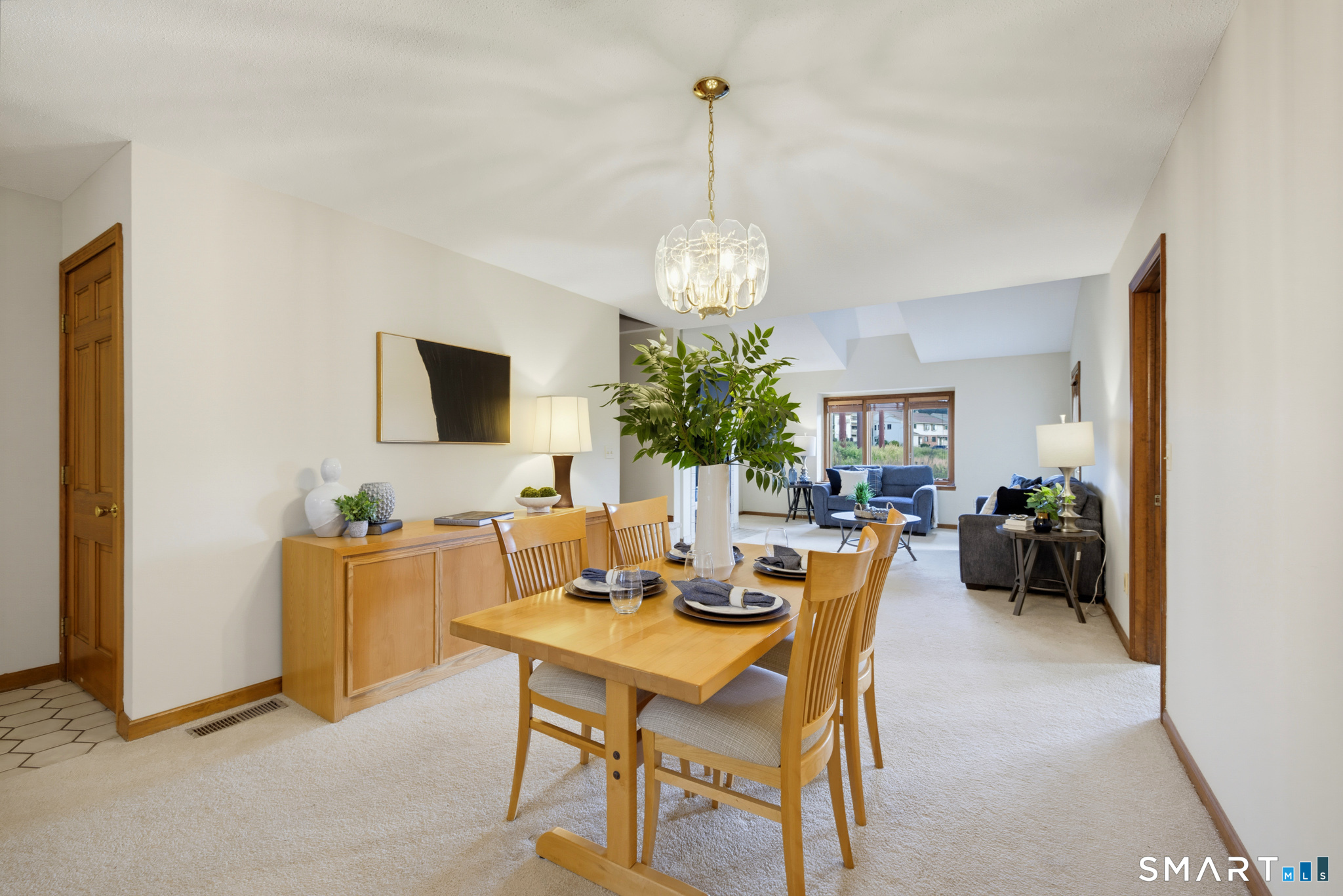 107 Sand Stone Drive Unit: 107