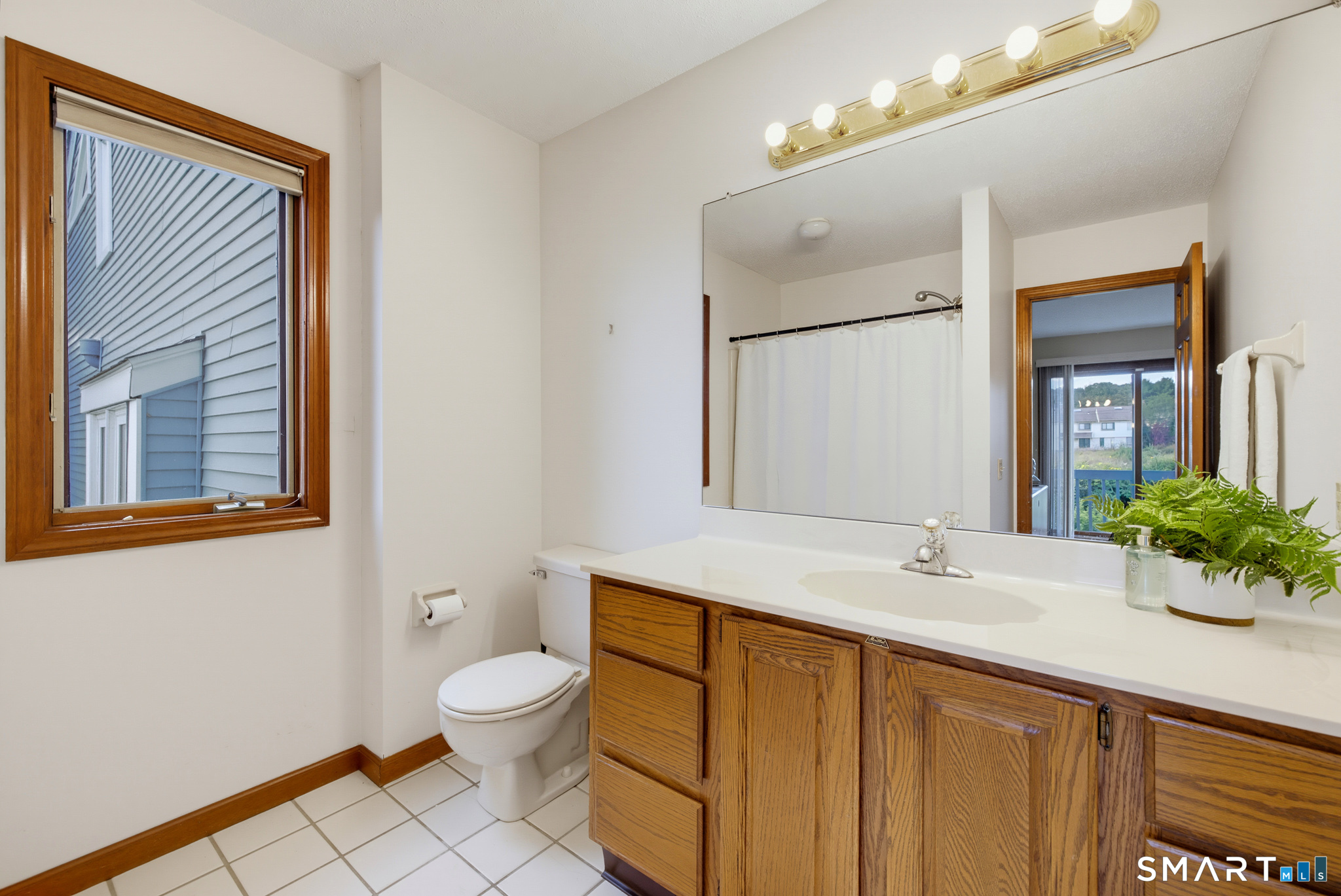107 Sand Stone Drive Unit: 107