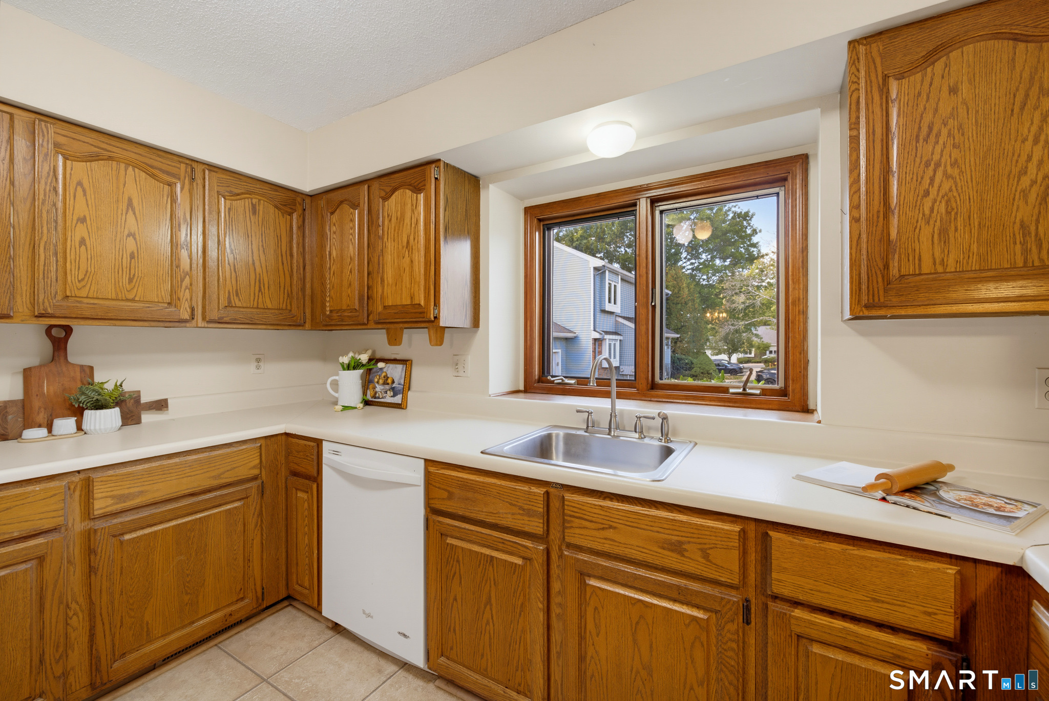 107 Sand Stone Drive Unit: 107
