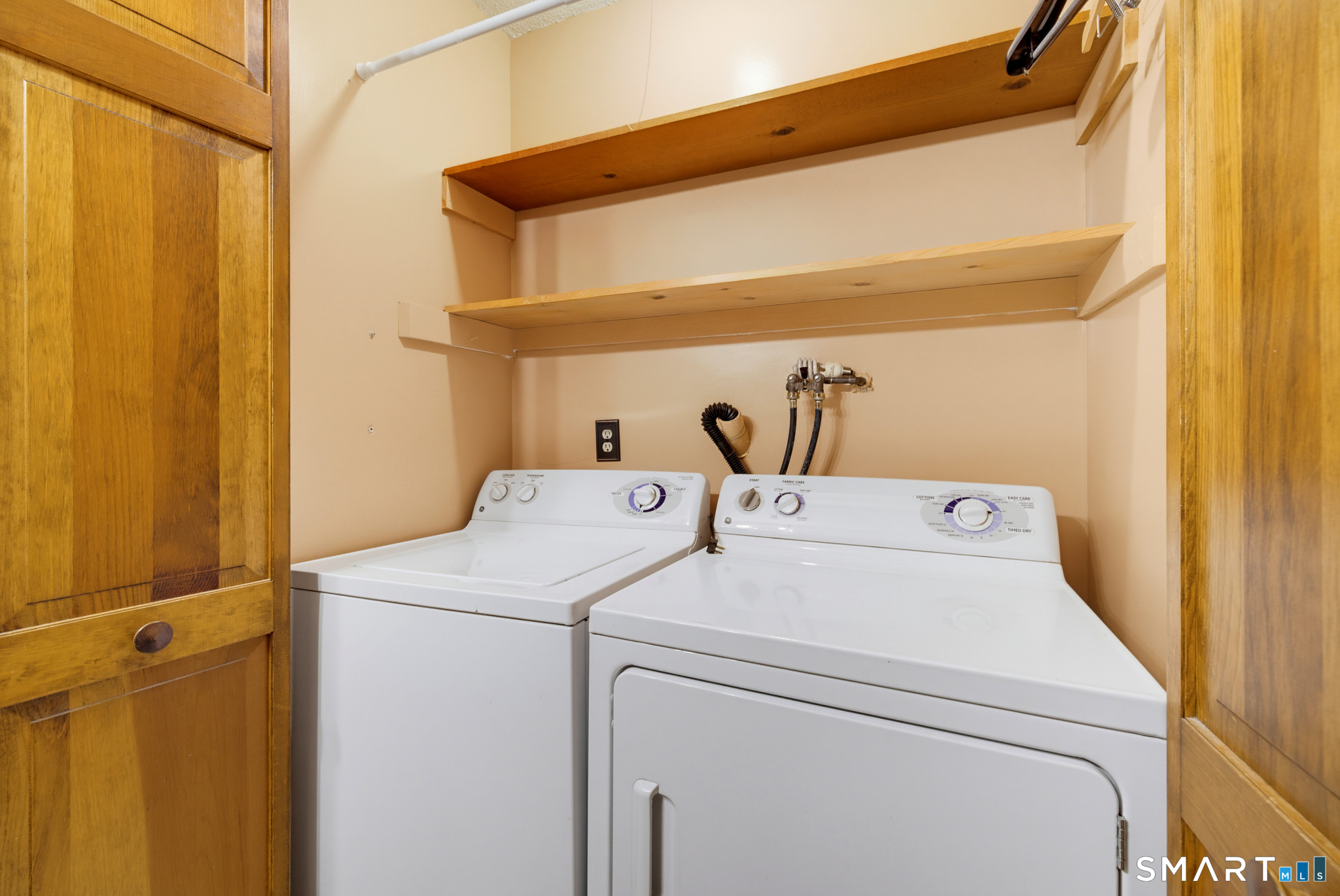 107 Sand Stone Drive Unit: 107