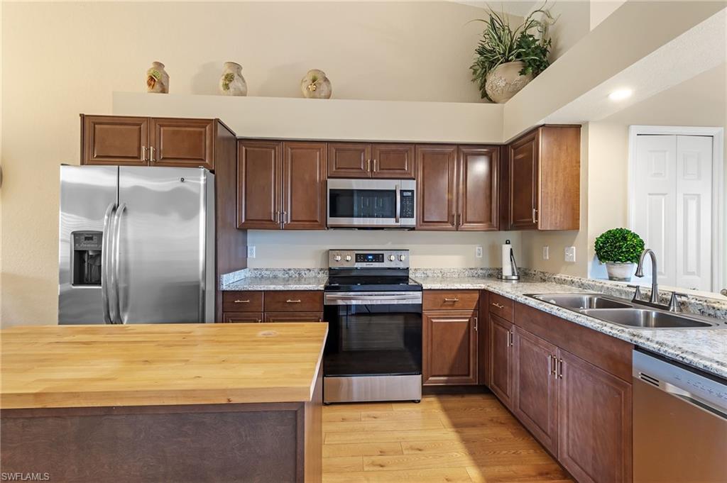 28881 Bermuda Lago CT Unit: 302