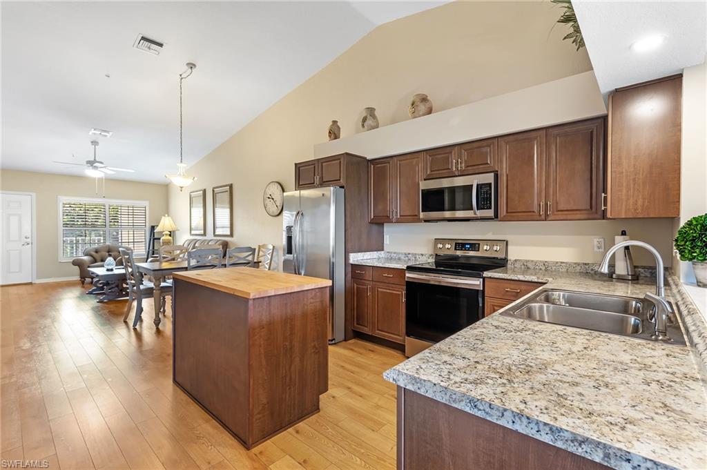 28881 Bermuda Lago CT Unit: 302