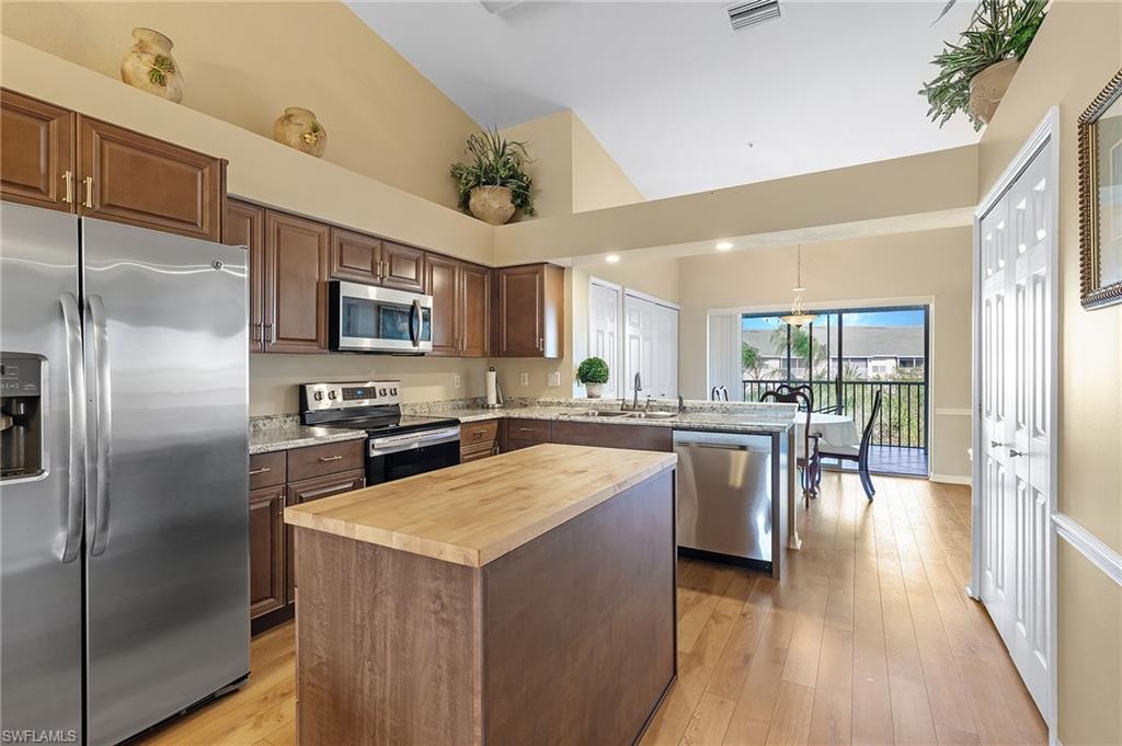 28881 Bermuda Lago CT Unit: 302