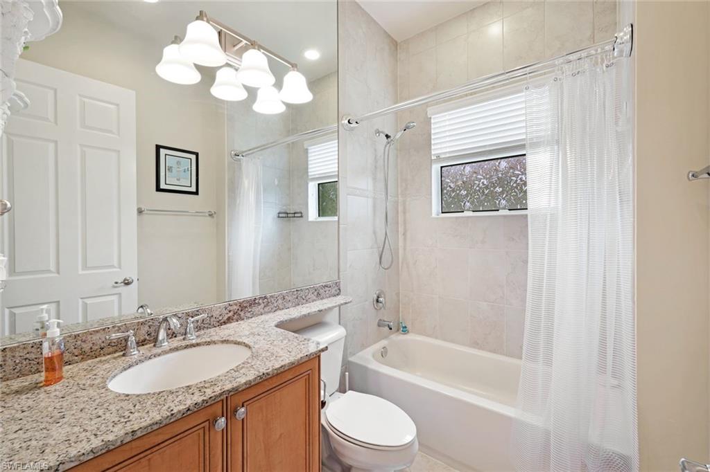 11292 Sparkleberry DR