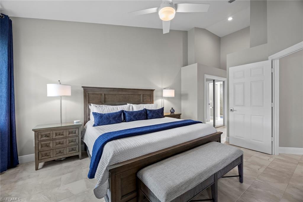 4460 Riverwatch DR Unit: 201