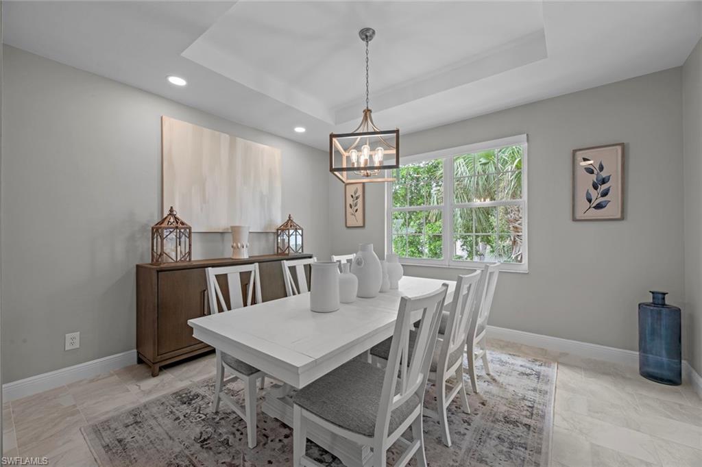 4460 Riverwatch DR Unit: 201
