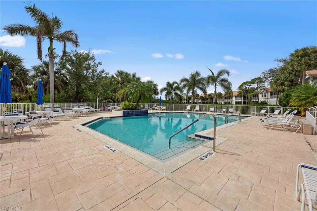 4460 Riverwatch DR Unit: 201