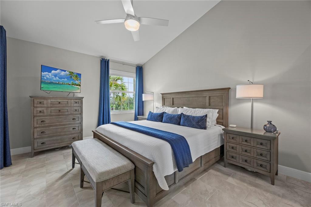 4460 Riverwatch DR Unit: 201