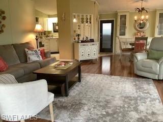 26245 Queen Mary LN