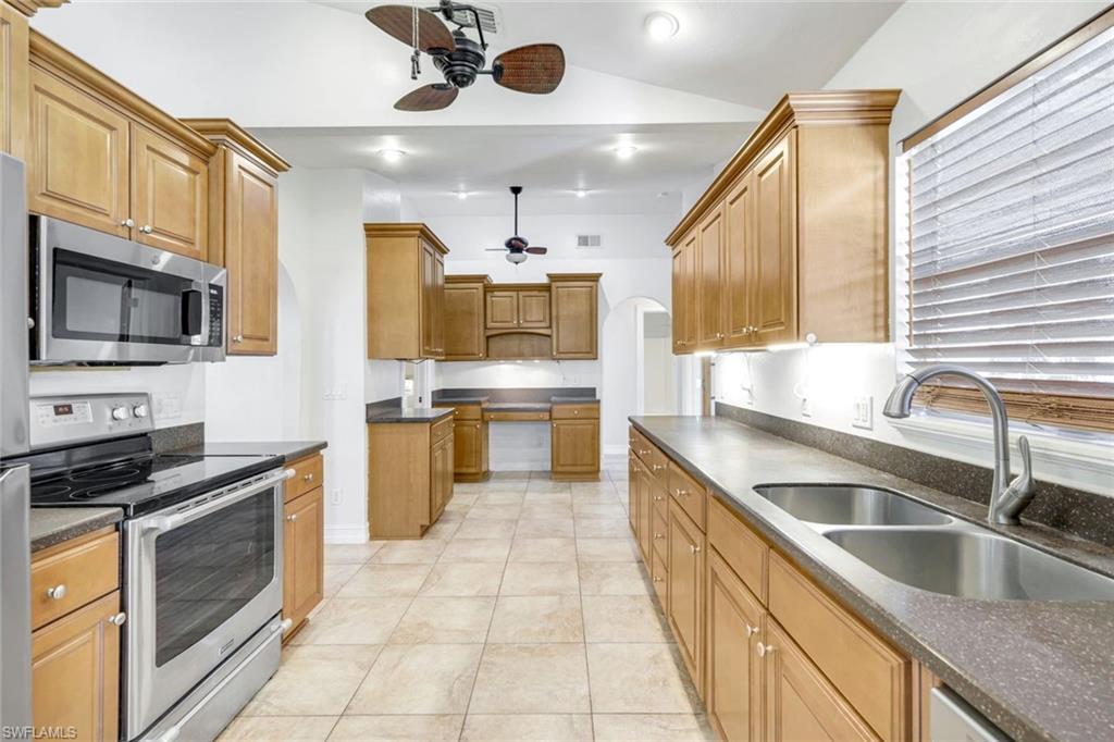 7576 Captiva BLVD