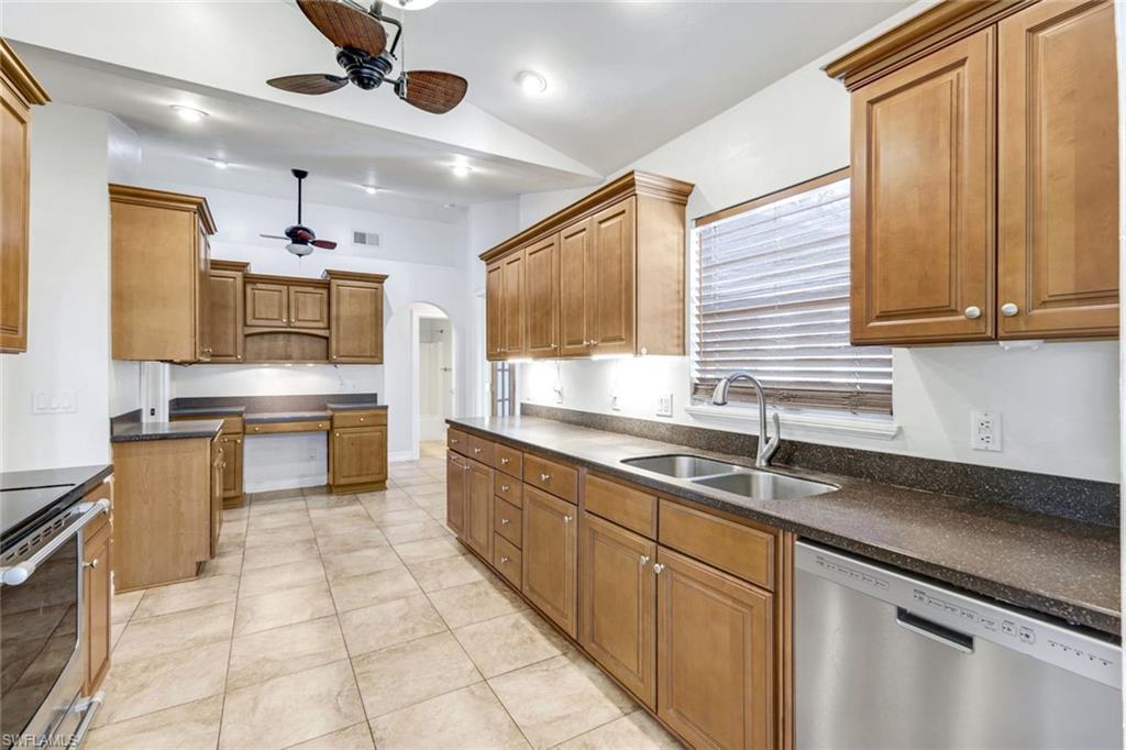 7576 Captiva BLVD