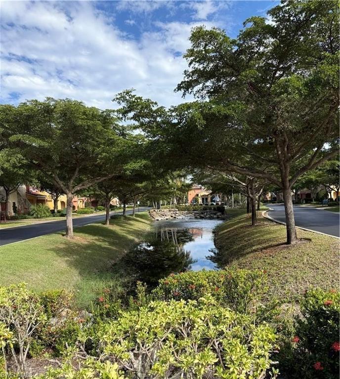 8721 Piazza Del Lago CIR # 203, ESTERO Unit: 203