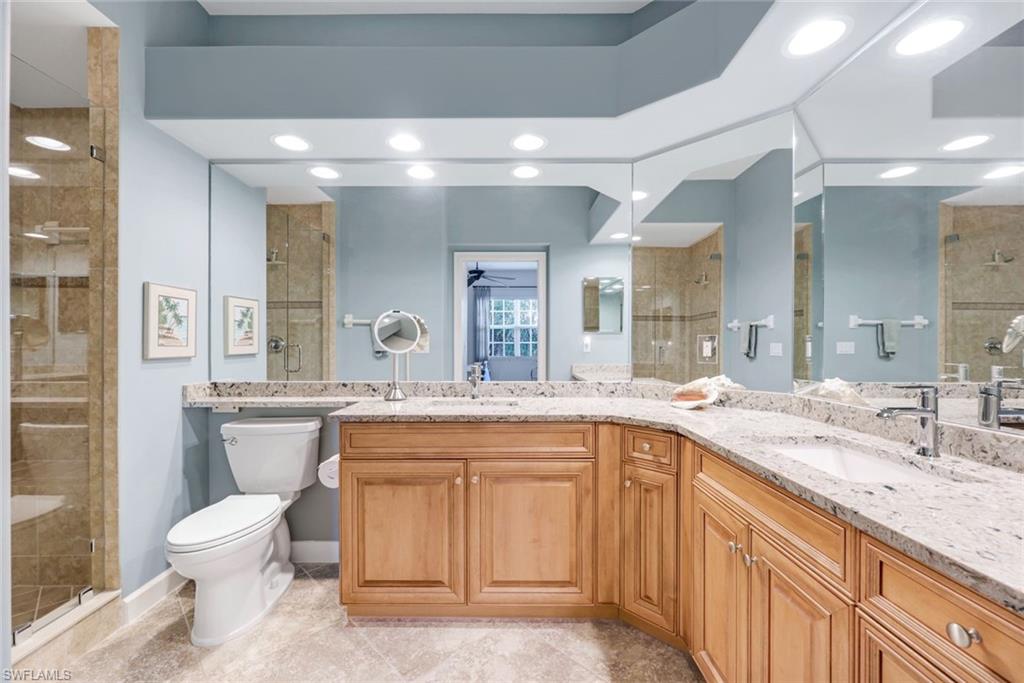 8721 Piazza Del Lago CIR # 203, ESTERO Unit: 203