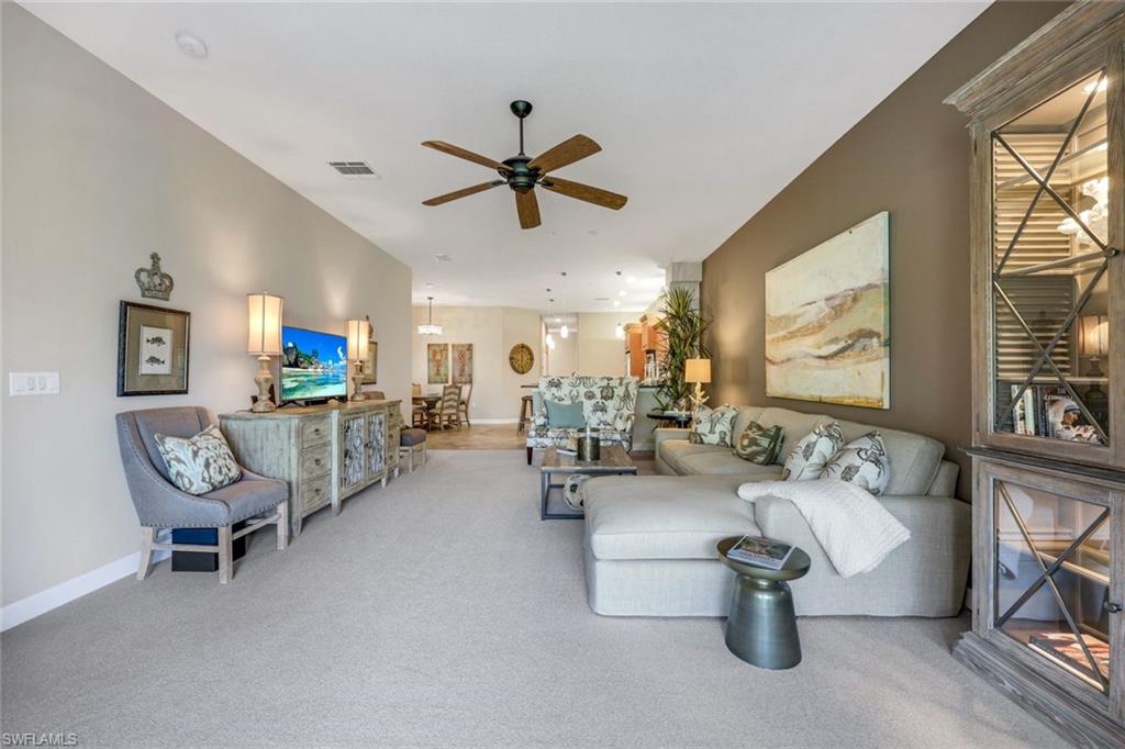 8721 Piazza Del Lago CIR # 203, ESTERO Unit: 203