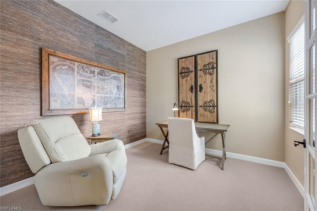 8721 Piazza Del Lago CIR # 203, ESTERO Unit: 203