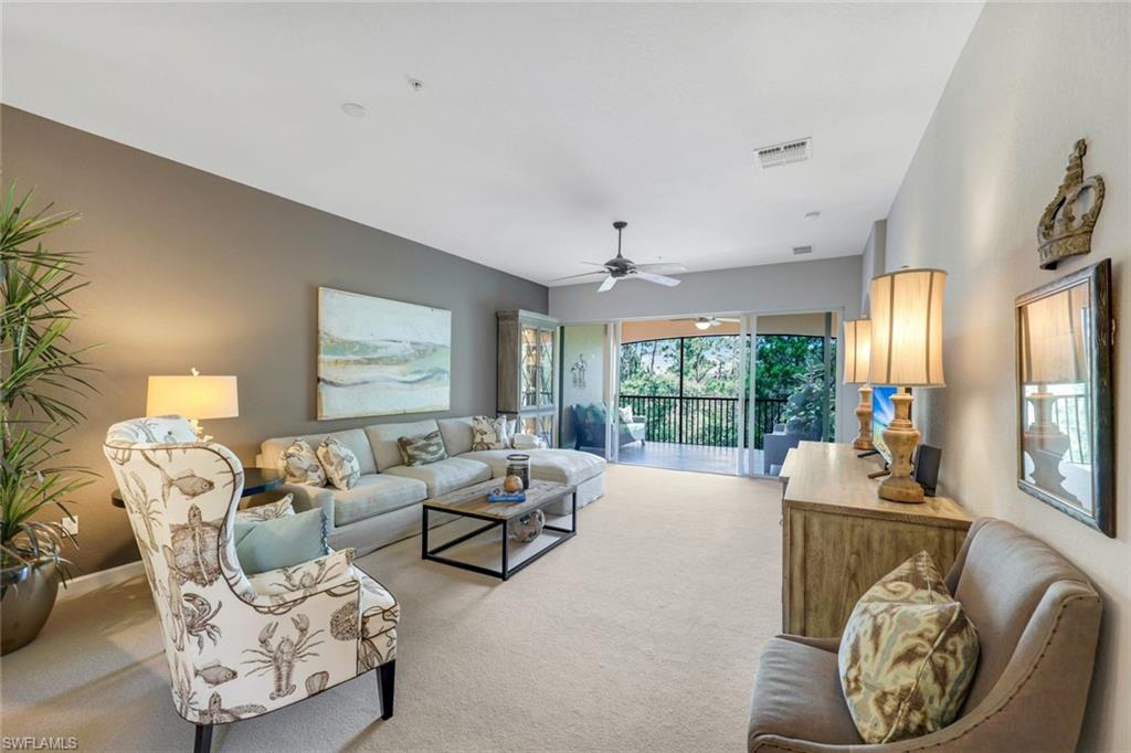 8721 Piazza Del Lago CIR # 203, ESTERO Unit: 203