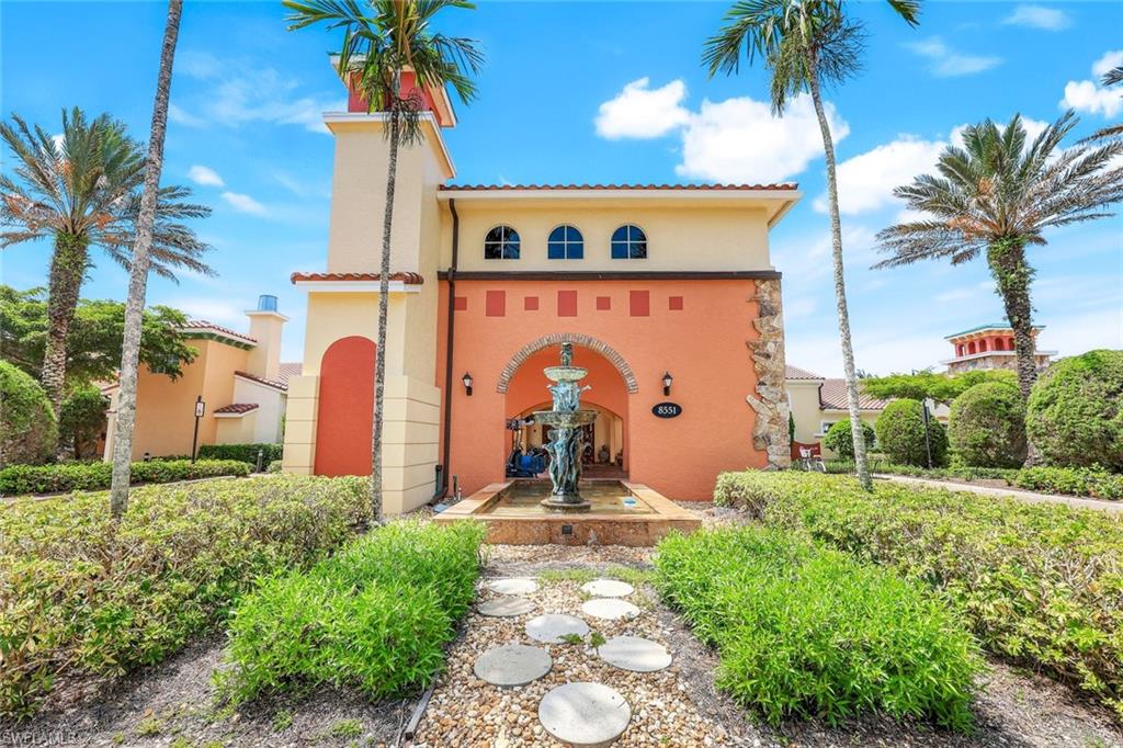 8721 Piazza Del Lago CIR # 203, ESTERO Unit: 203