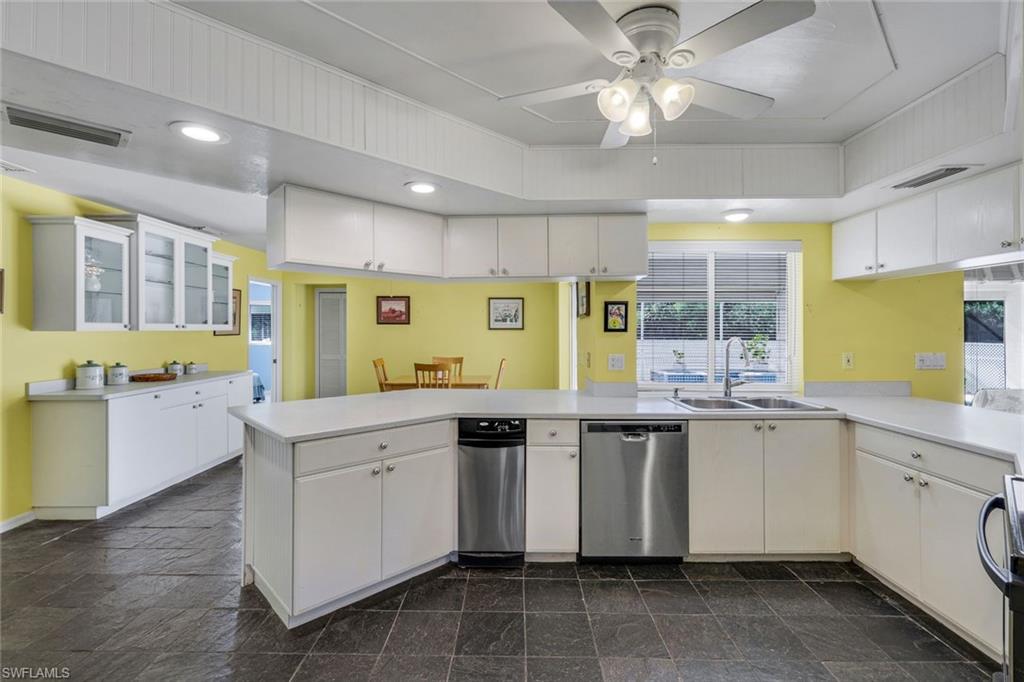 6029 & 6031 Higgins AVE