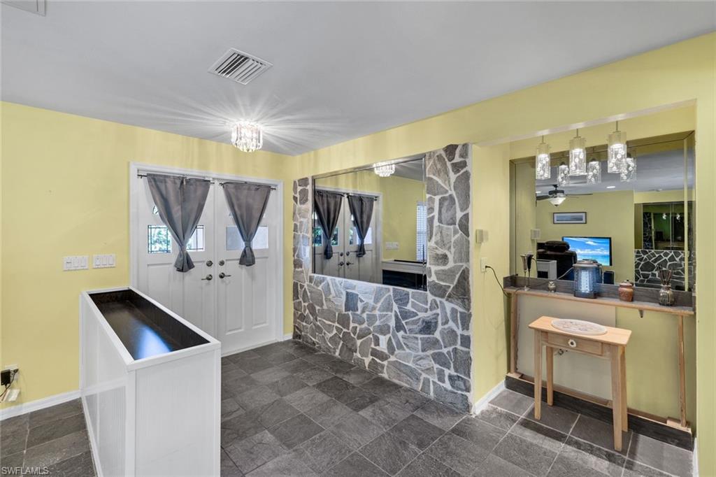 6029 & 6031 Higgins AVE