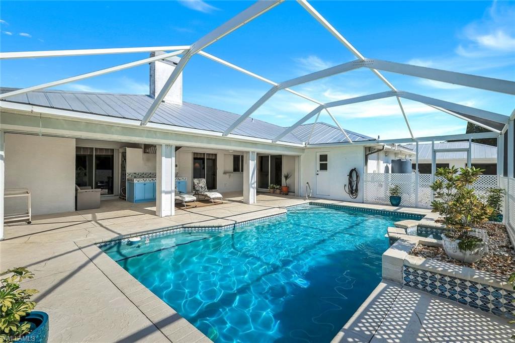 6029 & 6031 Higgins AVE