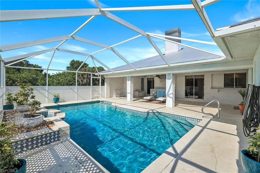 6029 & 6031 Higgins AVE