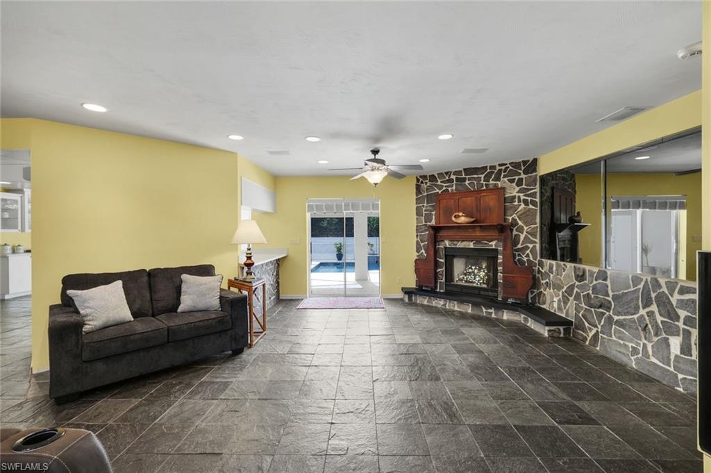 6029 & 6031 Higgins AVE