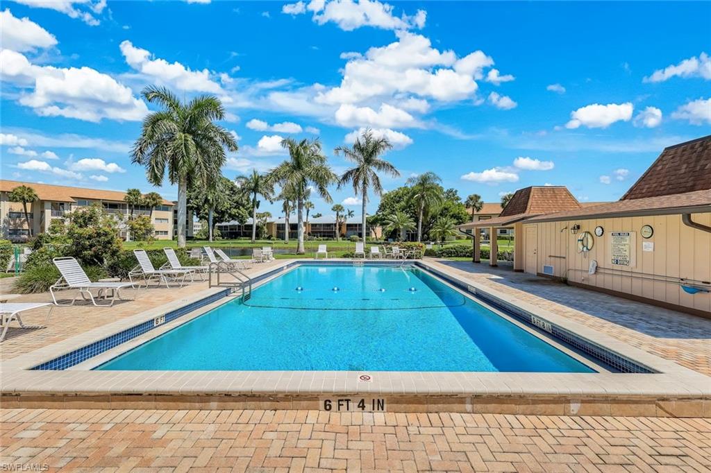 960 Palm View DR 209
