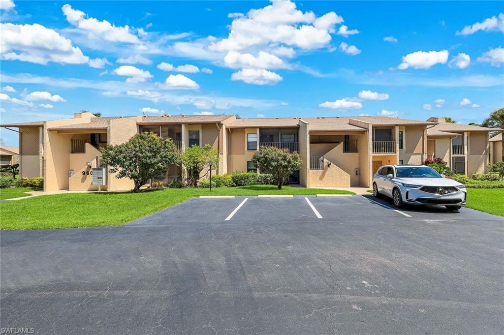 960 Palm View DR 209