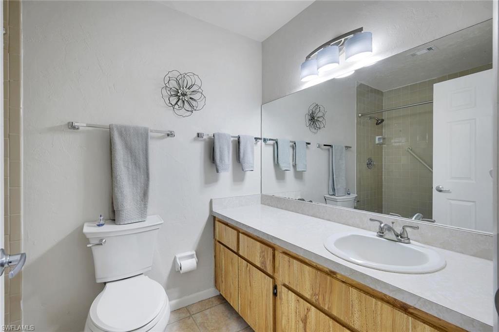 960 Palm View DR 209