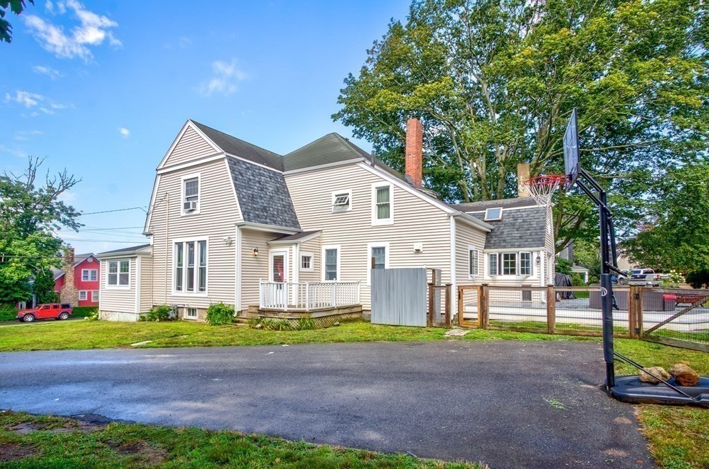 25 Middle Street