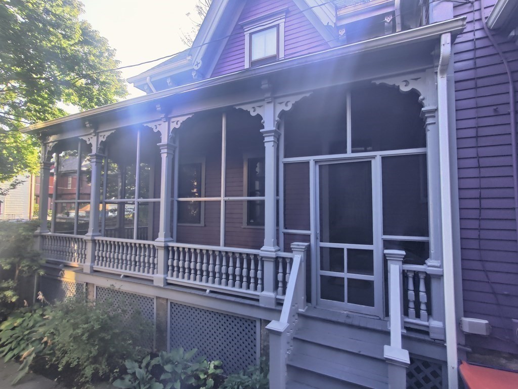 52 Morgan St