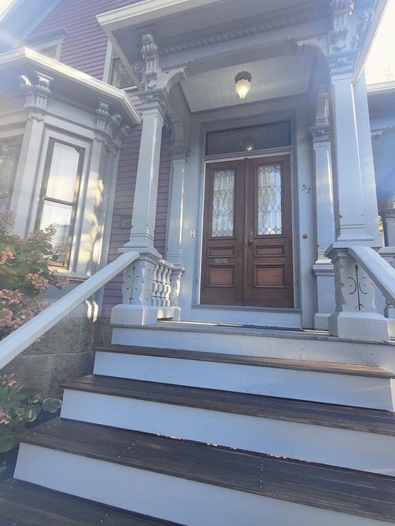 52 Morgan St