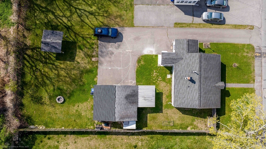 14 Maple St