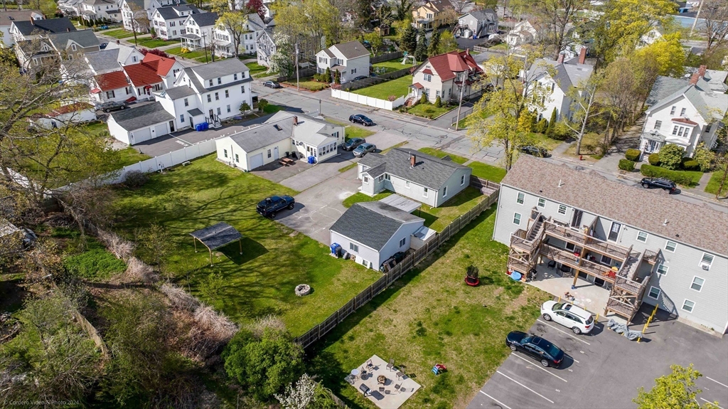 14 Maple St