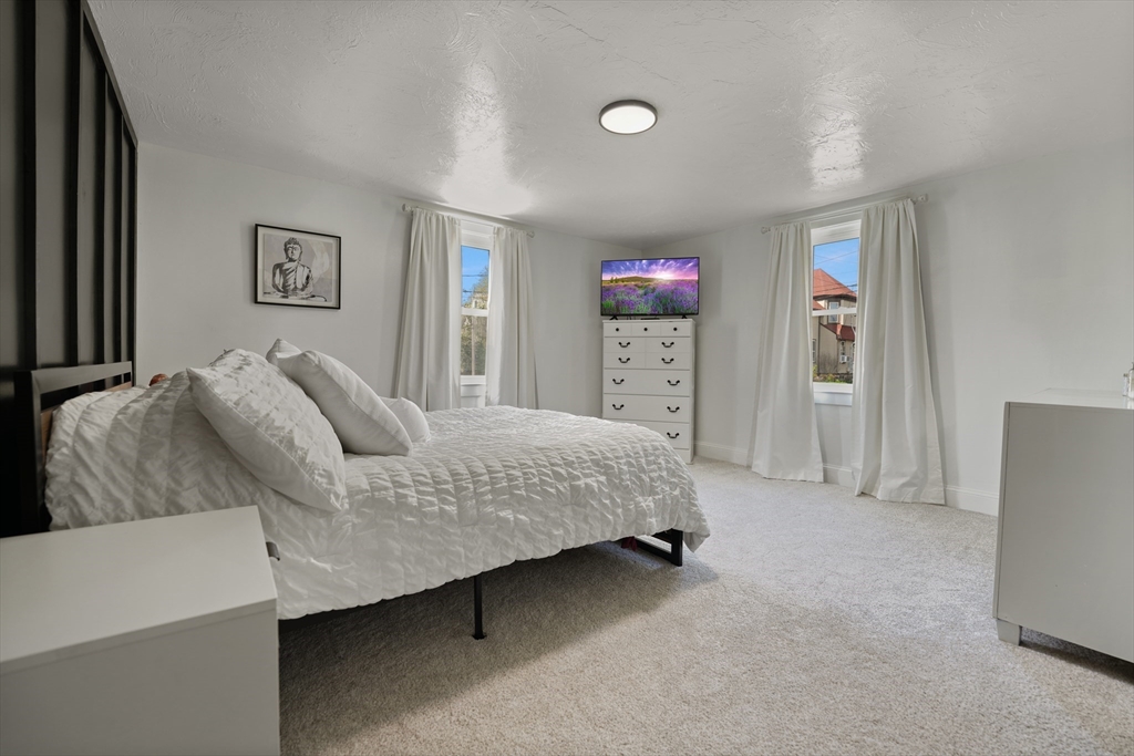 14 Maple St