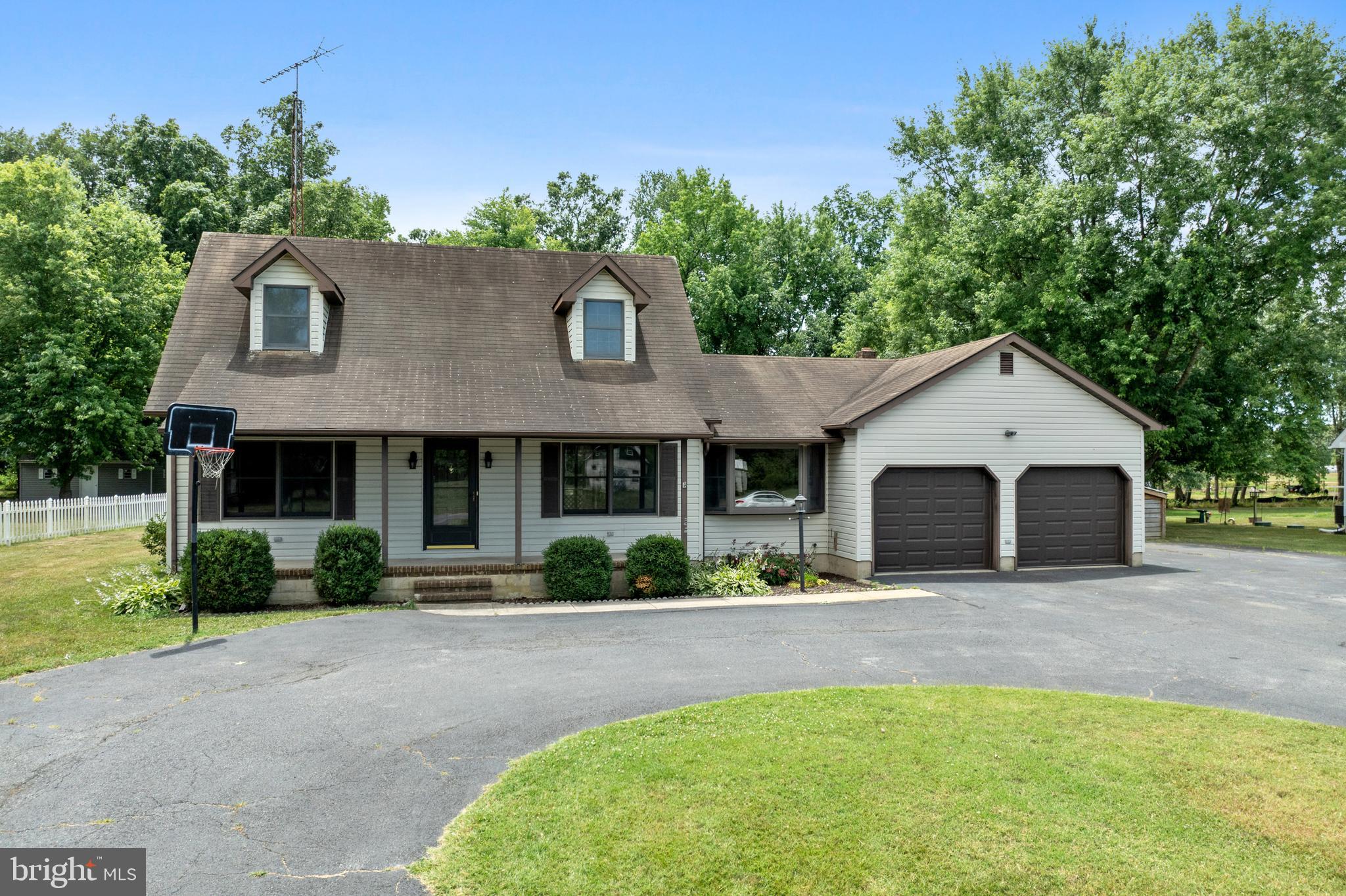 1336 Hourglass Rd