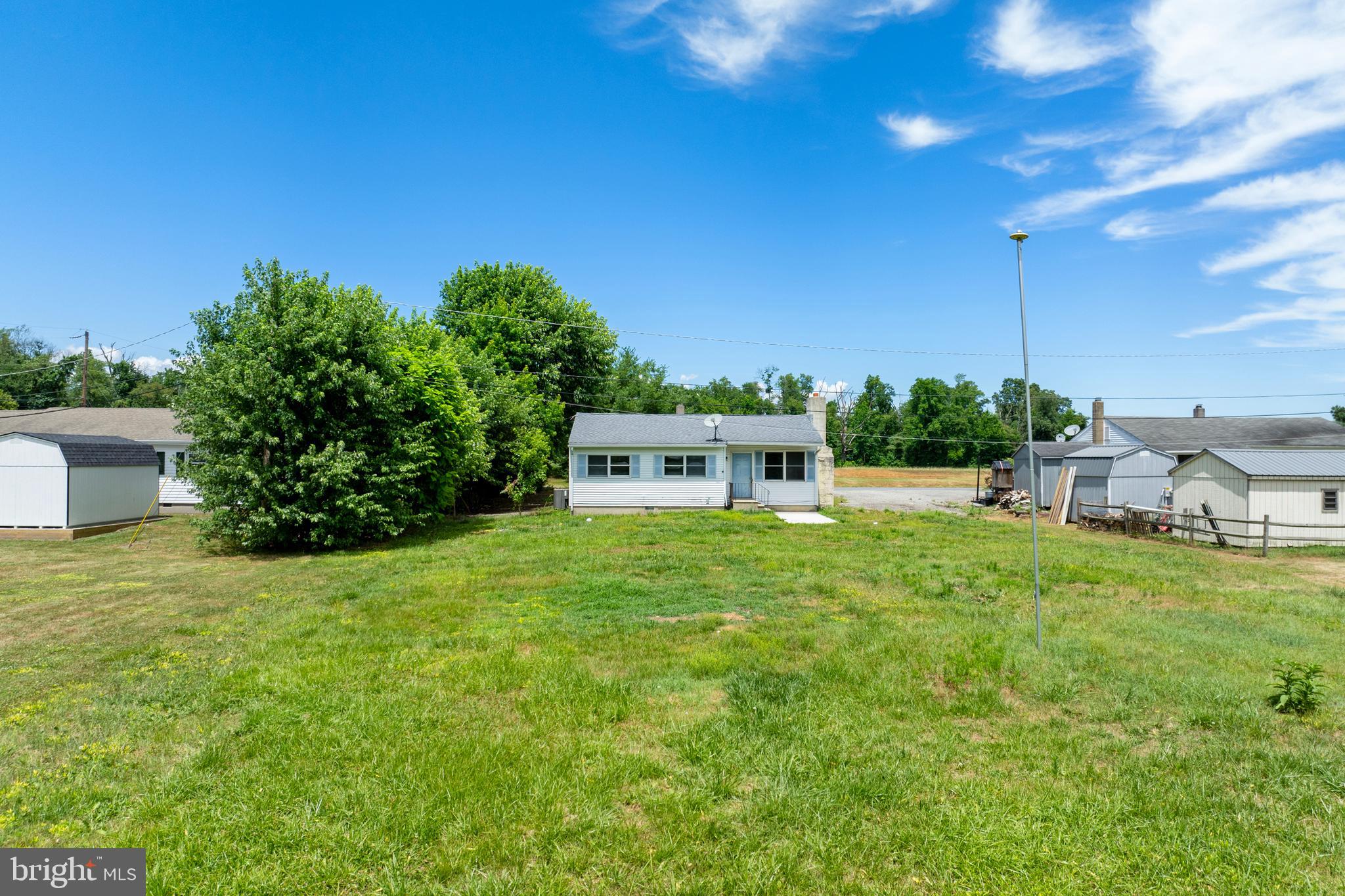 208 North Dr