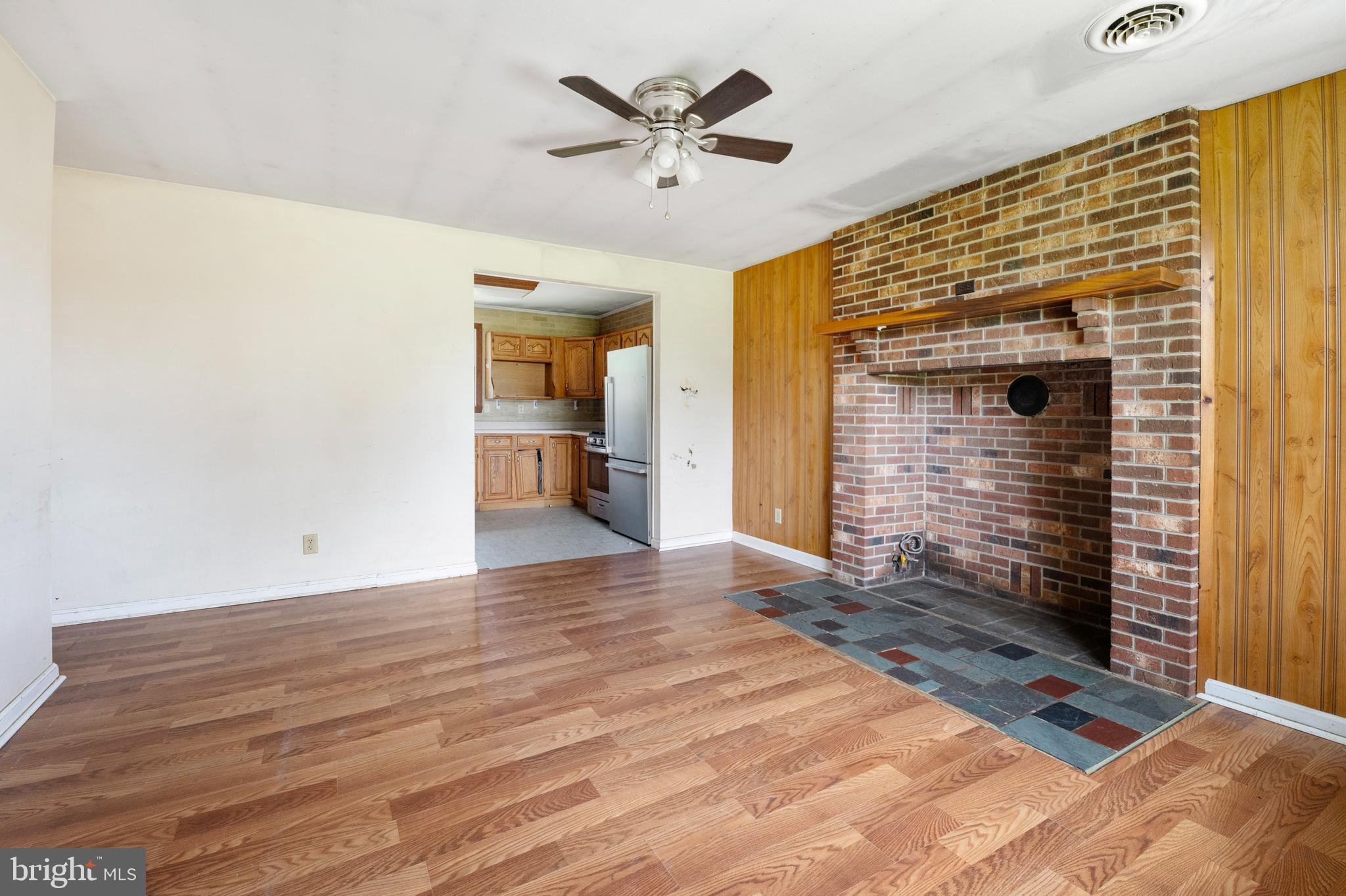 208 North Dr