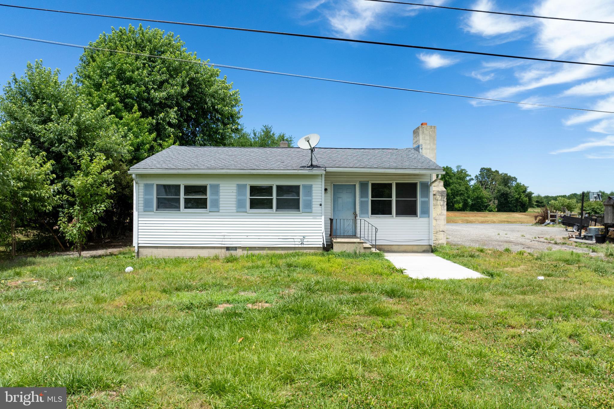 208 North Dr