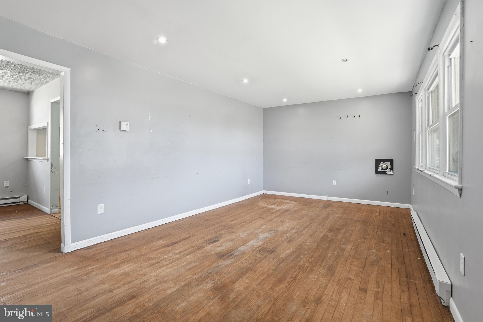 3 LOWBER STREET