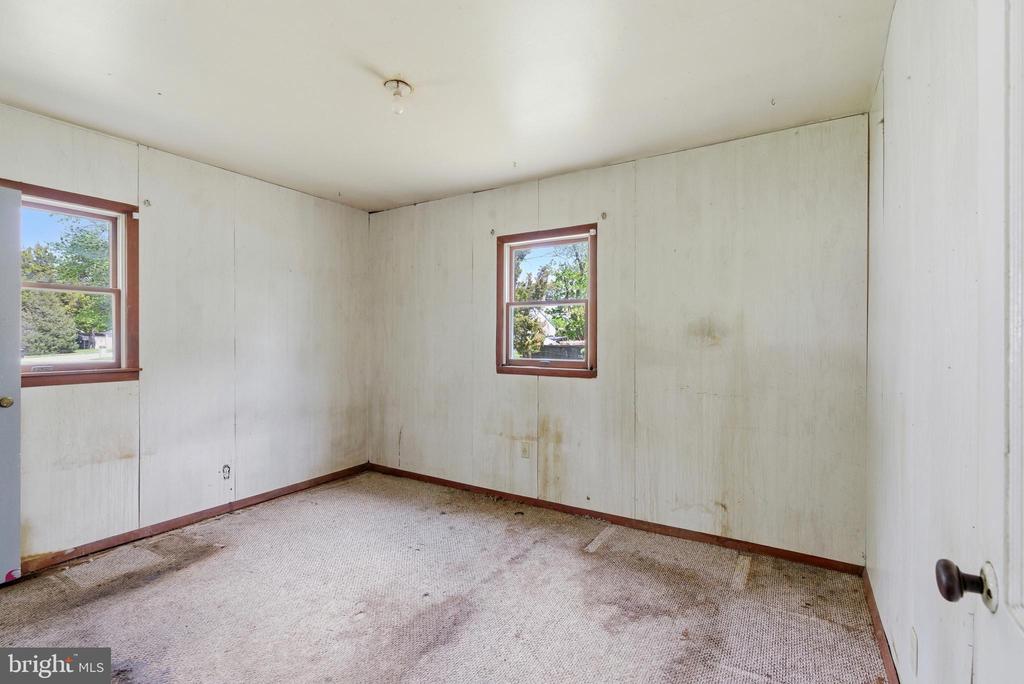 1116 JANES ROAD